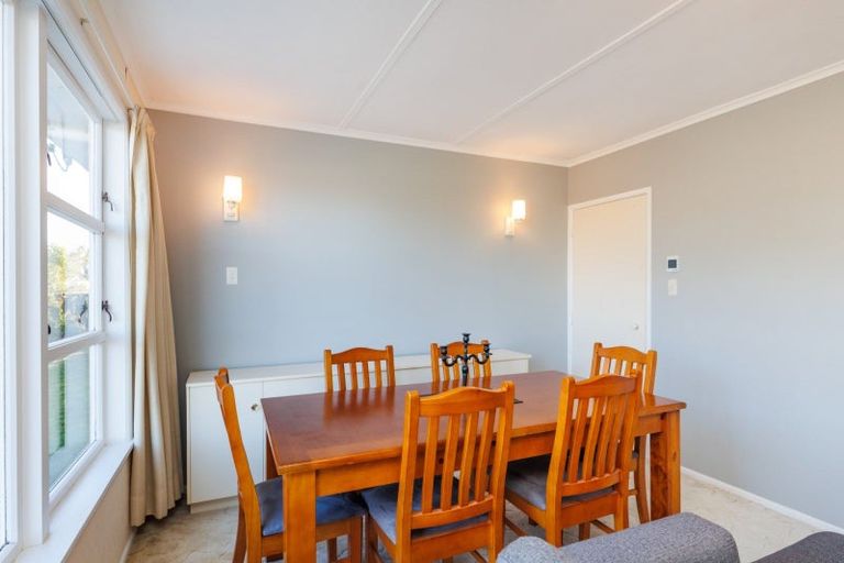 Photo of property in 2 Signal Street, Marton, 4710