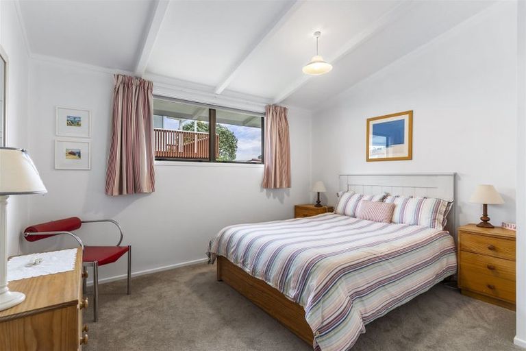 Photo of property in 218 Patuwai Drive, Whangamata, 3620