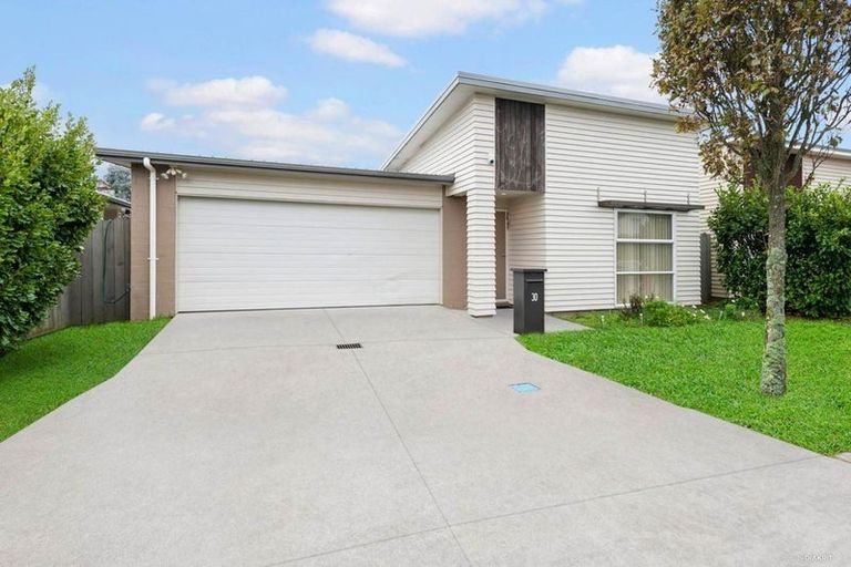 Photo of property in 30 Popokatea Drive, Takanini, 2112
