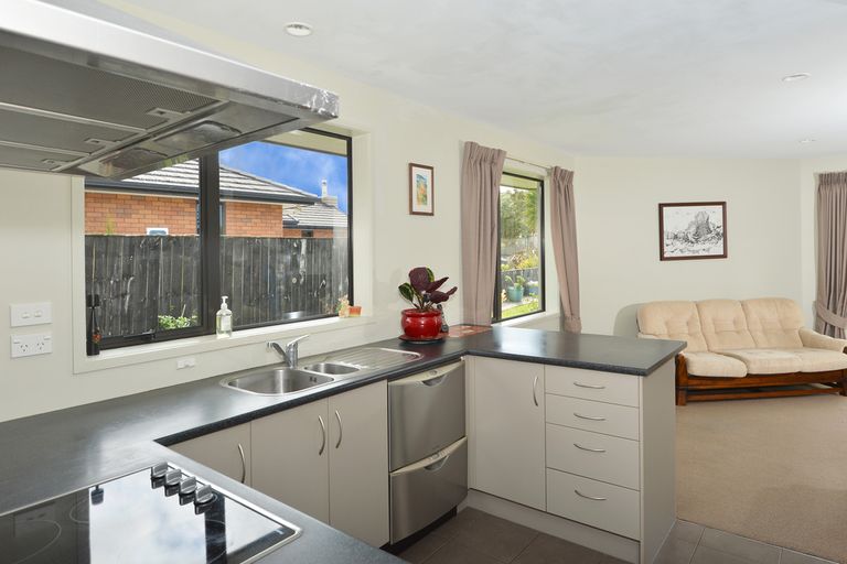 Photo of property in 11 Mcainch Place, Te Kamo, Whangarei, 0112