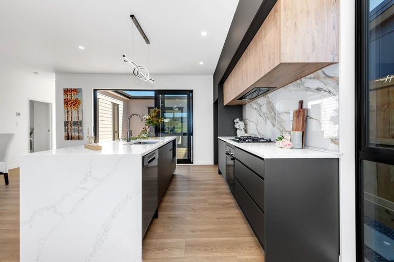 Photo of property in 14 Kobe Street, Karaka, 2580