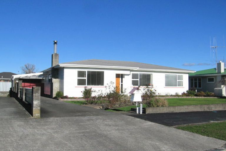 Photo of property in 24 Milton Street, Roslyn, Palmerston North, 4414