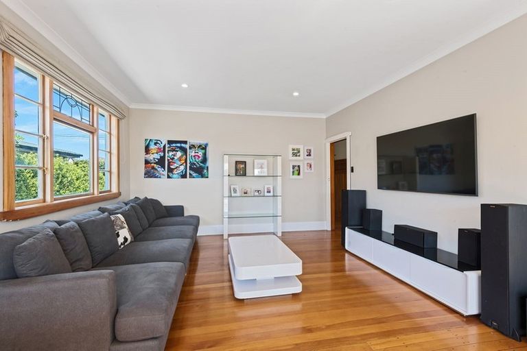 Photo of property in 157 Knowles Street, St Albans, Christchurch, 8052