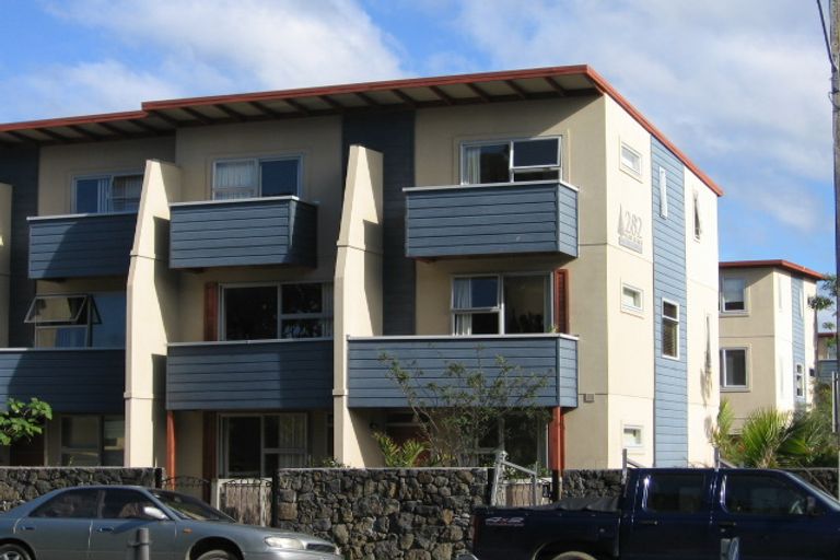 Photo of property in 3/3 Riverside Road, Orewa, 0931