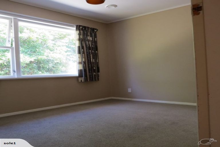 Photo of property in 5f2 Wilmshurst Place, Tawa, Wellington, 5028