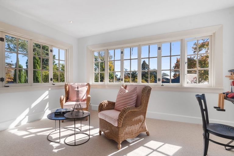Photo of property in 12 Glandovey Road, Fendalton, Christchurch, 8052