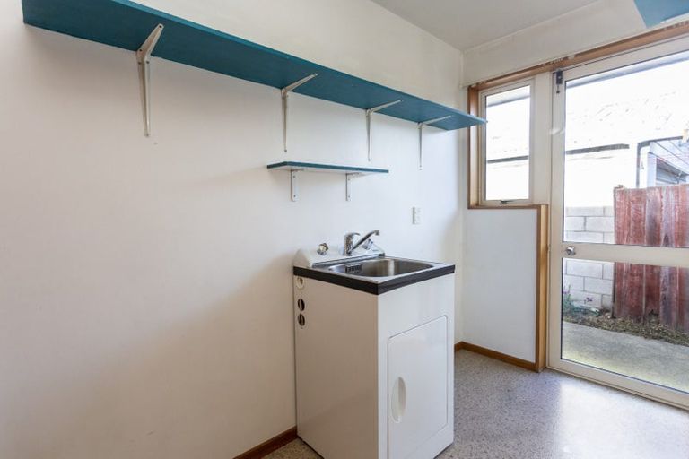 Photo of property in 96 Rattray Street, Riccarton, Christchurch, 8041