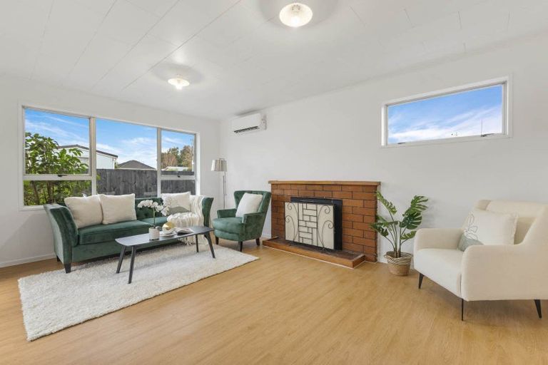 Photo of property in 92 Kayes Road, Pukekohe, 2120