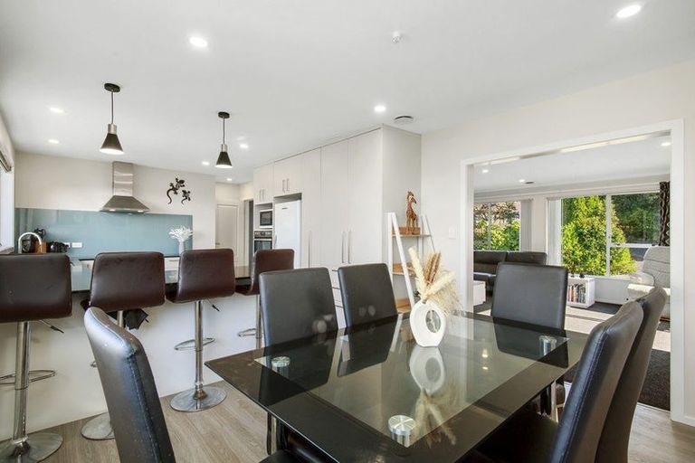 Photo of property in 4 Saint Aidans Way, Tawa, Wellington, 5028
