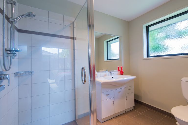 Photo of property in 11 Mcainch Place, Te Kamo, Whangarei, 0112