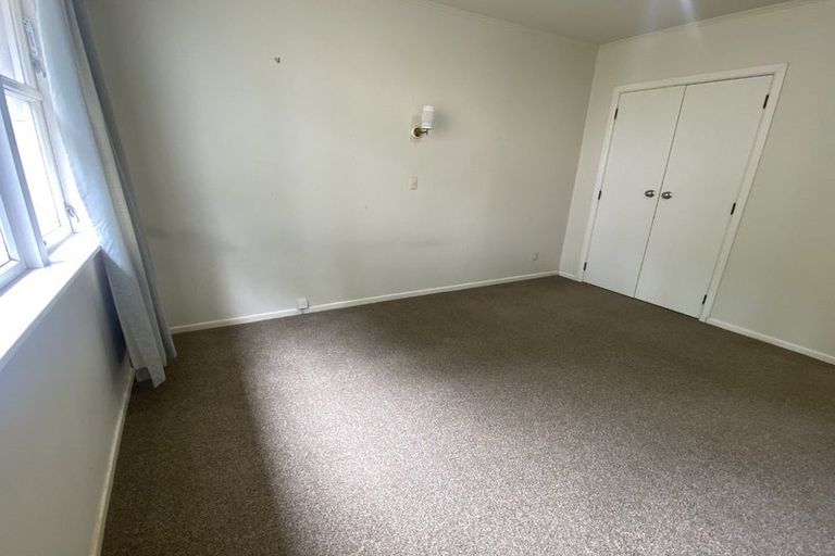 Photo of property in 5 Chaucer Way, Karori, Wellington, 6012