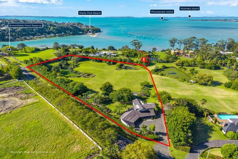 Photo of property in 247 Broomfields Road, Whitford, Howick, 2571