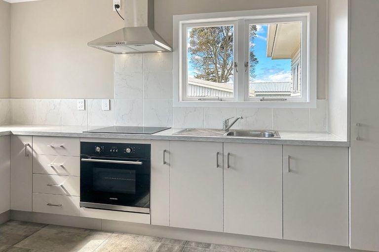 Photo of property in 16 No 1 Road, Te Puke, 3119