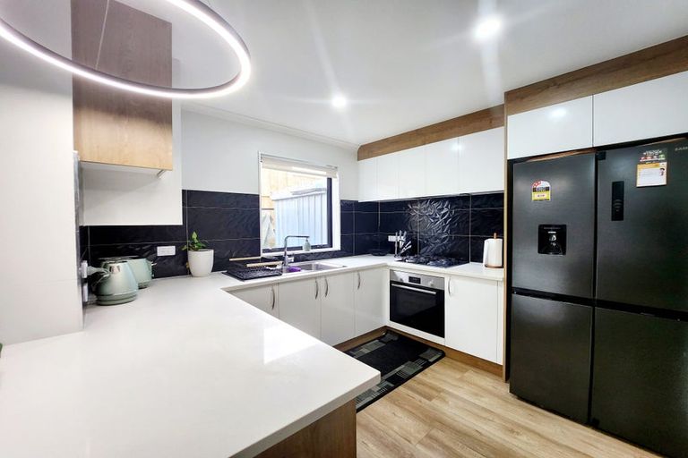 Photo of property in 6c Christmas Road, Manurewa, Auckland, 2102