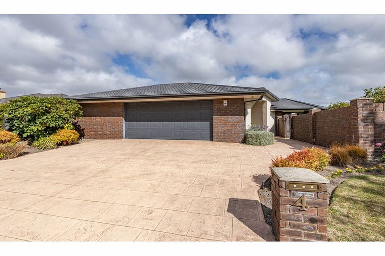 Photo of property in 4 Annaby Drive, Northwood, Christchurch, 8051