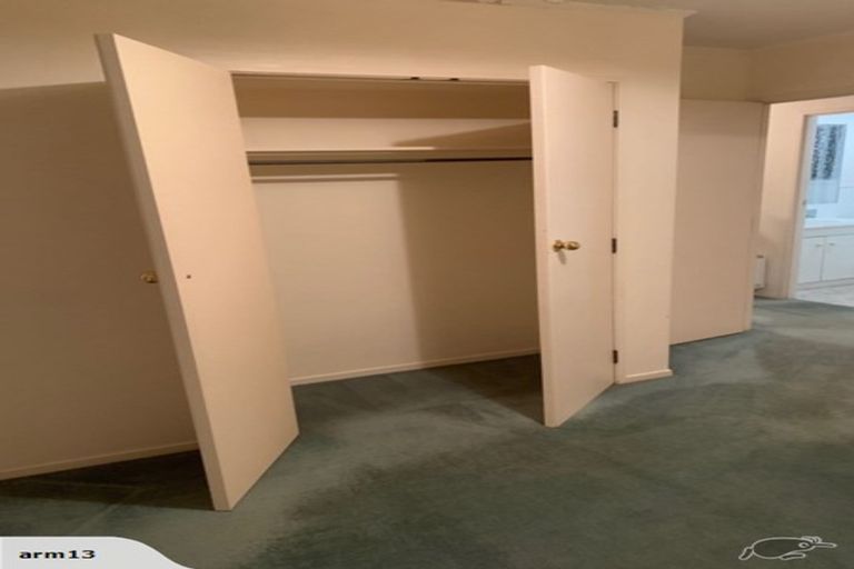 Photo of property in 1/34 Darren Crescent, Half Moon Bay, Auckland, 2012