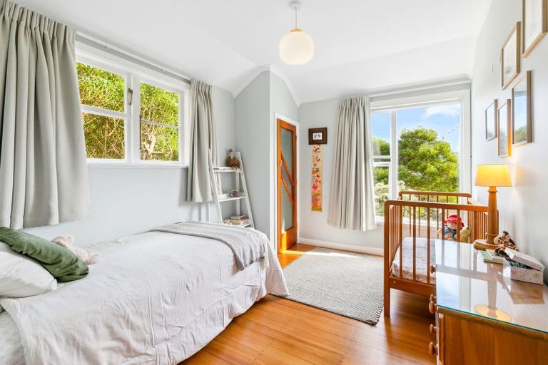 Photo of property in 22 Tannadyce Street, Strathmore Park, Wellington, 6022