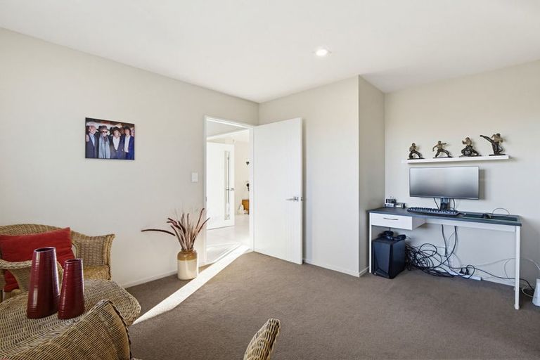 Photo of property in 27 Sovereign Boulevard, Kaiapoi, 7630