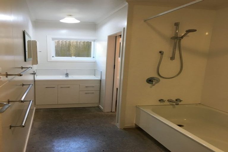 Photo of property in 23a/3 Hamblyn Street, Strandon, New Plymouth, 4312