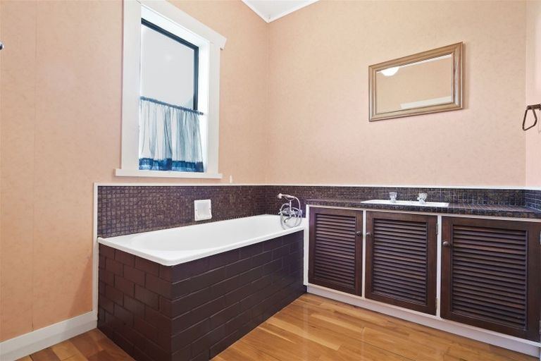 Photo of property in 41 Hall Street, Pukekohe, 2120