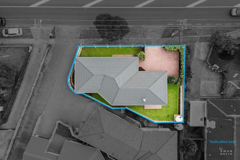 Photo of property in 70a Sturges Road, Henderson, Auckland, 0612