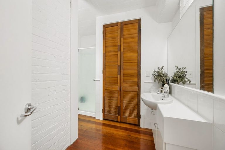 Photo of property in Palazzo, 42u1 Vivian Street, Te Aro, Wellington, 6011