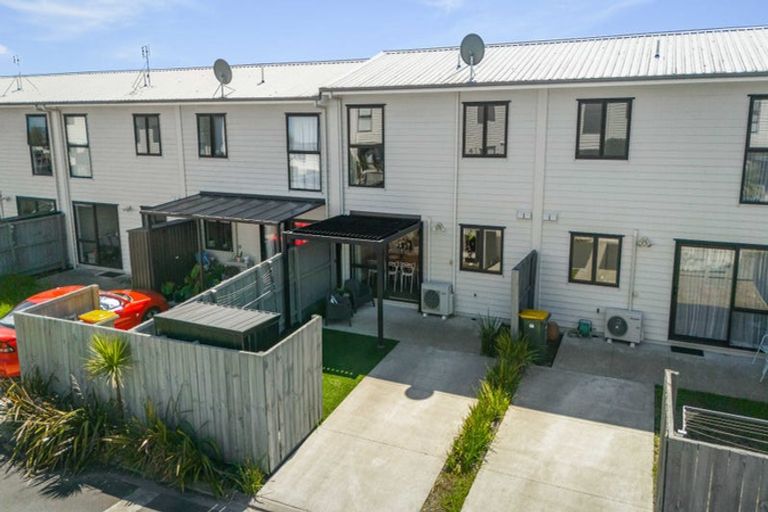 Photo of property in 64 Whenuapai Drive, Whenuapai, Auckland, 0618