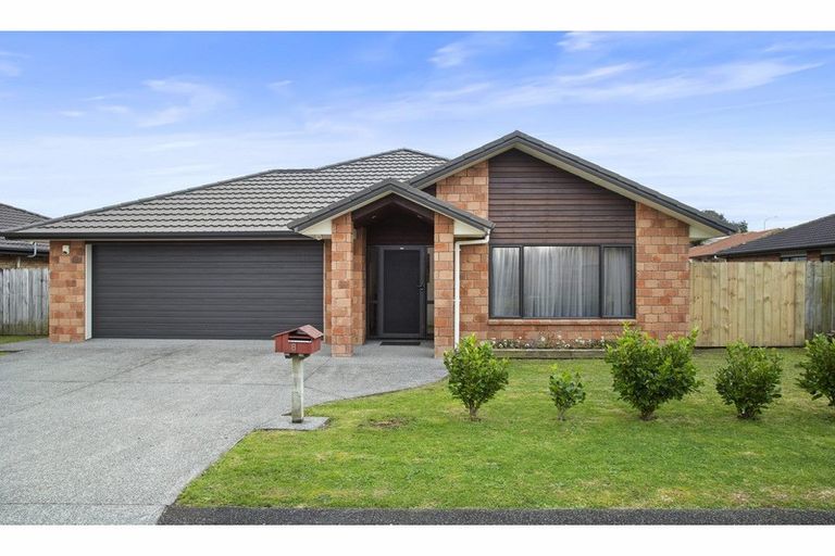 Photo of property in 8 Puketi Lane, Waiuku, 2123
