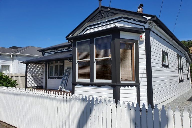 Photo of property in 25 Riddlers Crescent, Petone, Lower Hutt, 5012