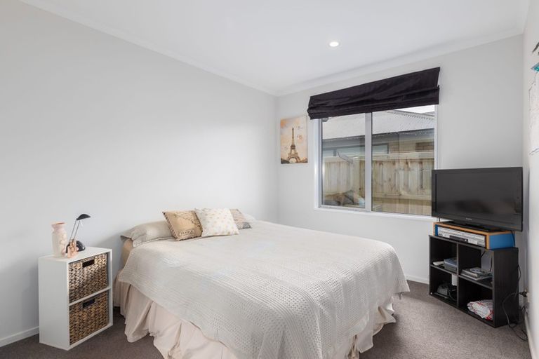 Photo of property in 32 Lansdowne Way, Rolleston, 7615