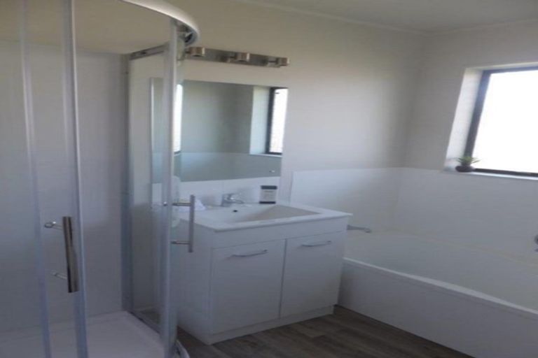 Photo of property in 2 Ridgeway Place, Glenview, Hamilton, 3206