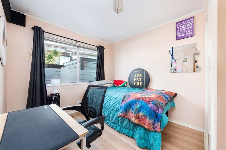 Photo of property in 1/21 Solar Road, Glen Eden, Auckland, 0602