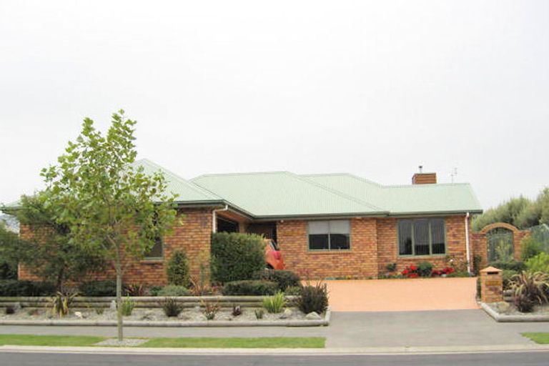 Photo of property in 104 Rolleston Drive, Rolleston, 7614