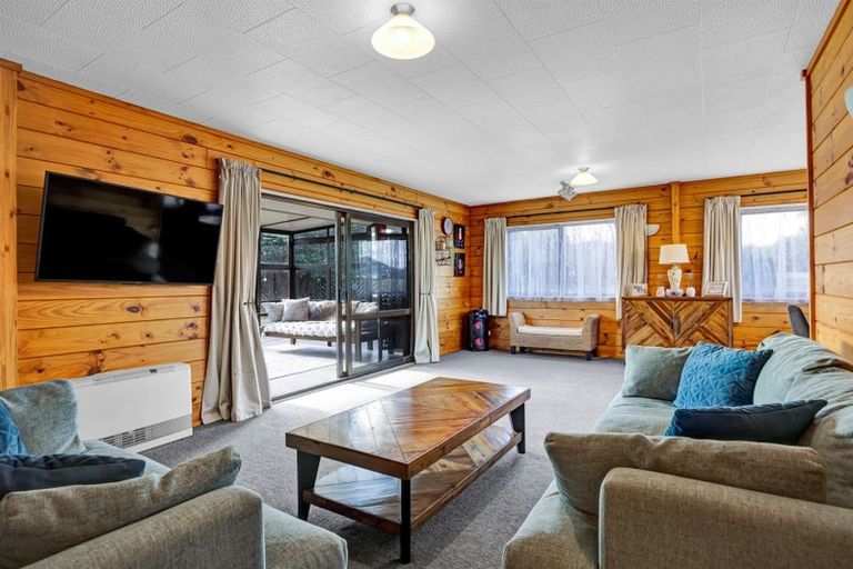 Photo of property in 72 Rata Street, Hawera, 4610