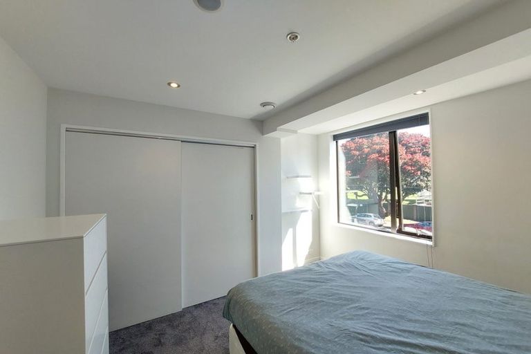 Photo of property in Nouvo Apartments, 2b/21 Rugby Street, Mount Cook, Wellington, 6021