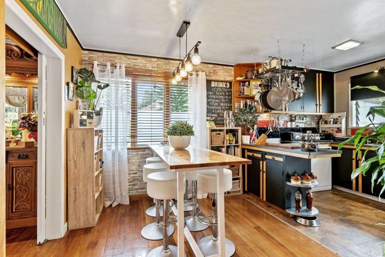 Photo of property in 49 Station Road, Te Kamo, Whangarei, 0112