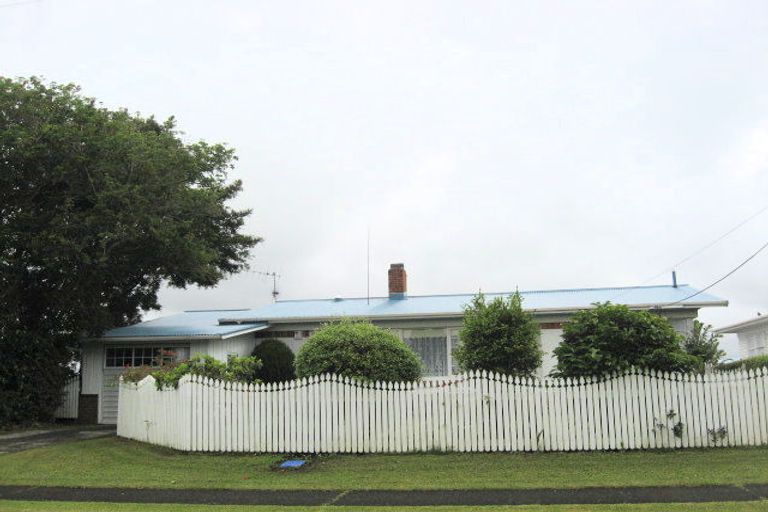 Photo of property in 8 George Point Road, Onerahi, Whangarei, 0110