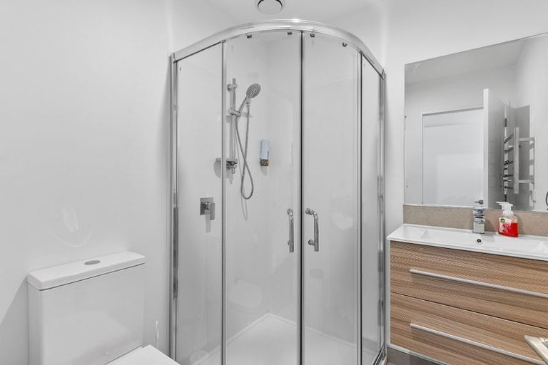 Photo of property in 3/4 Gilberthorpes Road, Islington, Christchurch, 8042