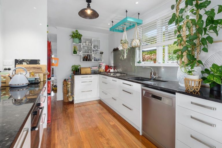 Photo of property in 99 Church Street, Onerahi, Whangarei, 0110