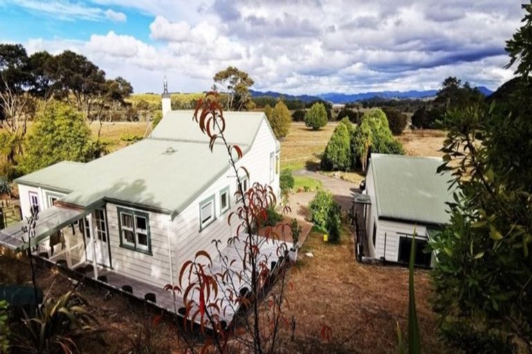 Photo of property in 152 Moewai Road, Whitianga, 3591