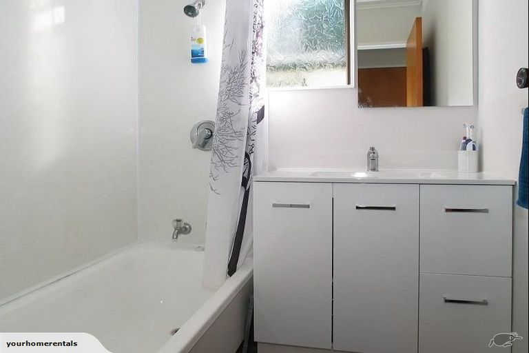 Photo of property in 19 Staithes Drive North, Whitby, Porirua, 5024