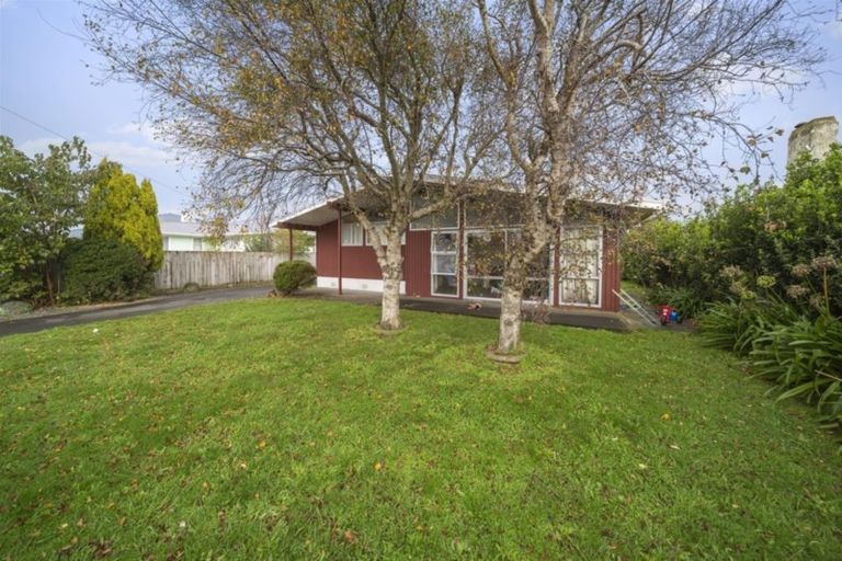 Photo of property in 22 Iredale Road, Hawera, 4610
