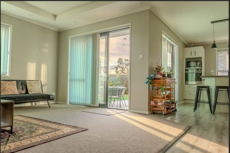 Photo of property in 1 Monarch Drive, Ashhurst, 4810