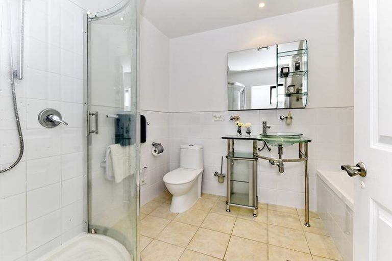 Photo of property in 1/8 Landscape Road, Papatoetoe, Auckland, 2025