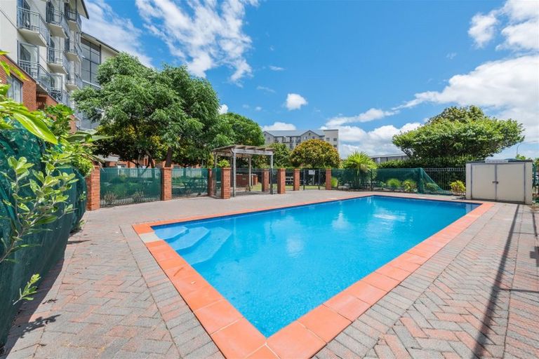 Photo of property in 6l/17 Crown Lynn Place, New Lynn, Auckland, 0600