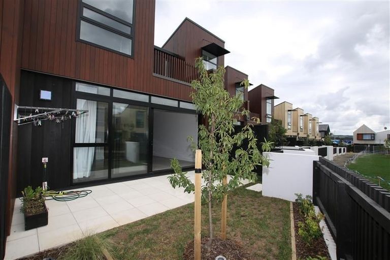 Photo of property in 26 Hastings Street, Hobsonville, Auckland, 0616