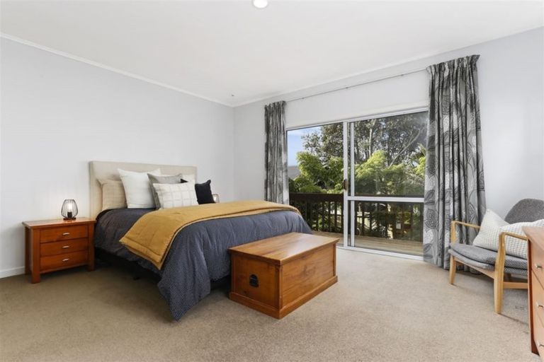 Photo of property in 18 Glade Place, Birkenhead, Auckland, 0626