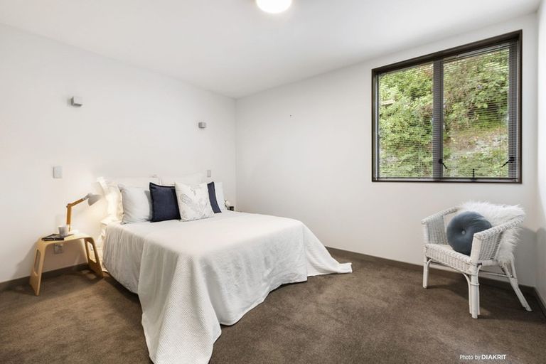 Photo of property in 3a/22 Telford Terrace, Oriental Bay, Wellington, 6011
