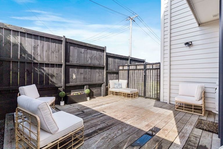 Photo of property in 29a Patons Road, Howick, Auckland, 2014