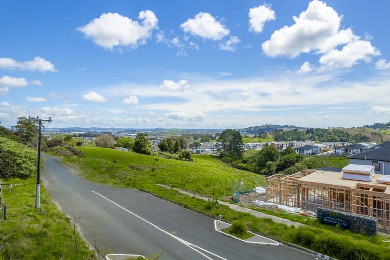 Photo of property in 97 Longhorn Drive, Flat Bush, Auckland, 2019